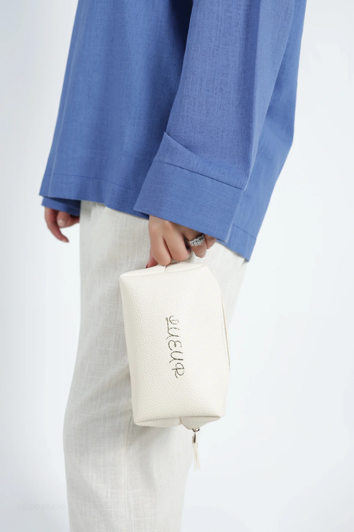 LUEUR Pouch - Image 1